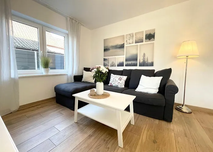 Cuxhavener Straße 5/2 Apartment *